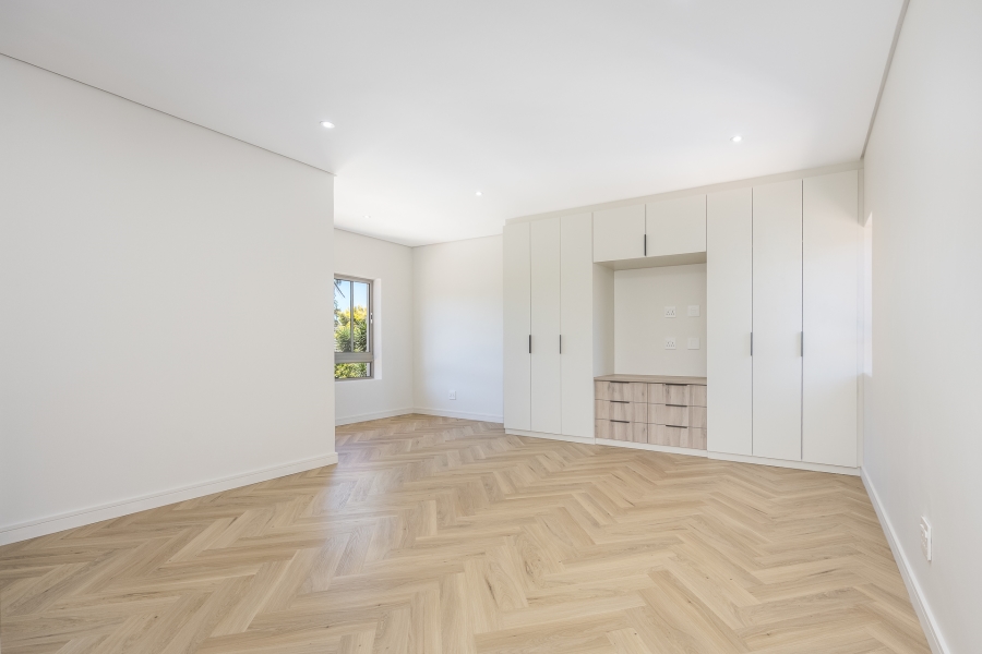 4 Bedroom Property for Sale in Vierlanden Western Cape